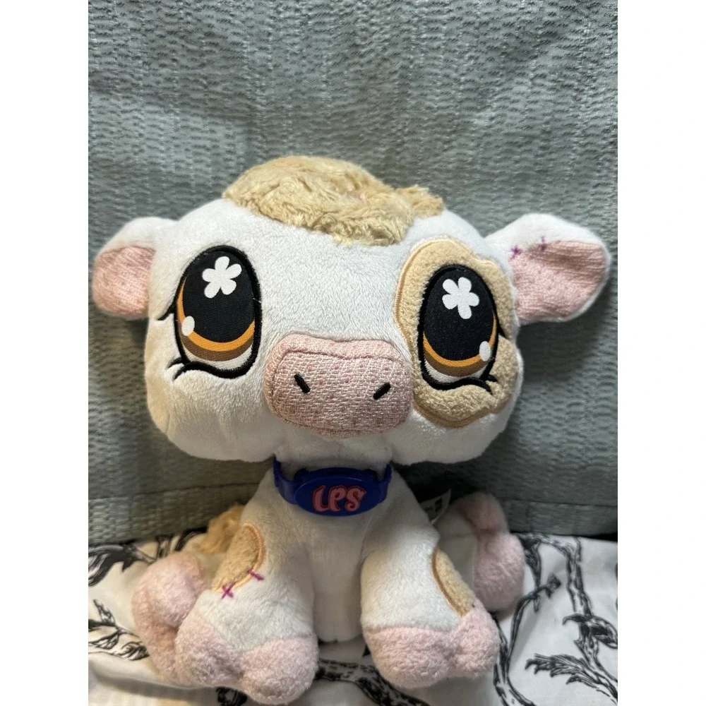Littlest Pet Shop VIPs Cow with Collar Y2K 2007 White Great Condition Rare